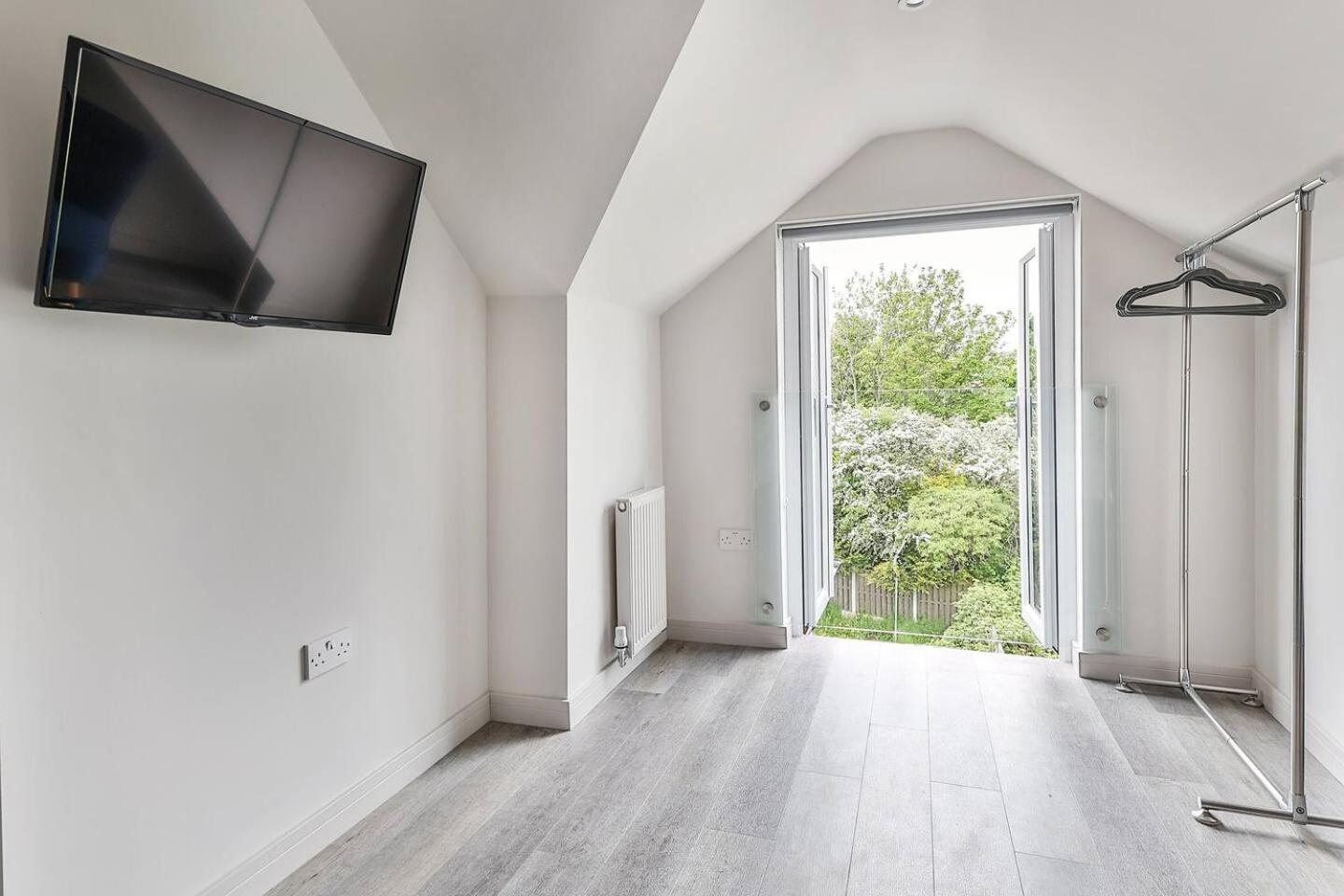 Newly Renovated 3 Bed 2 Bath Apartment & Parking Sheffield Luaran gambar