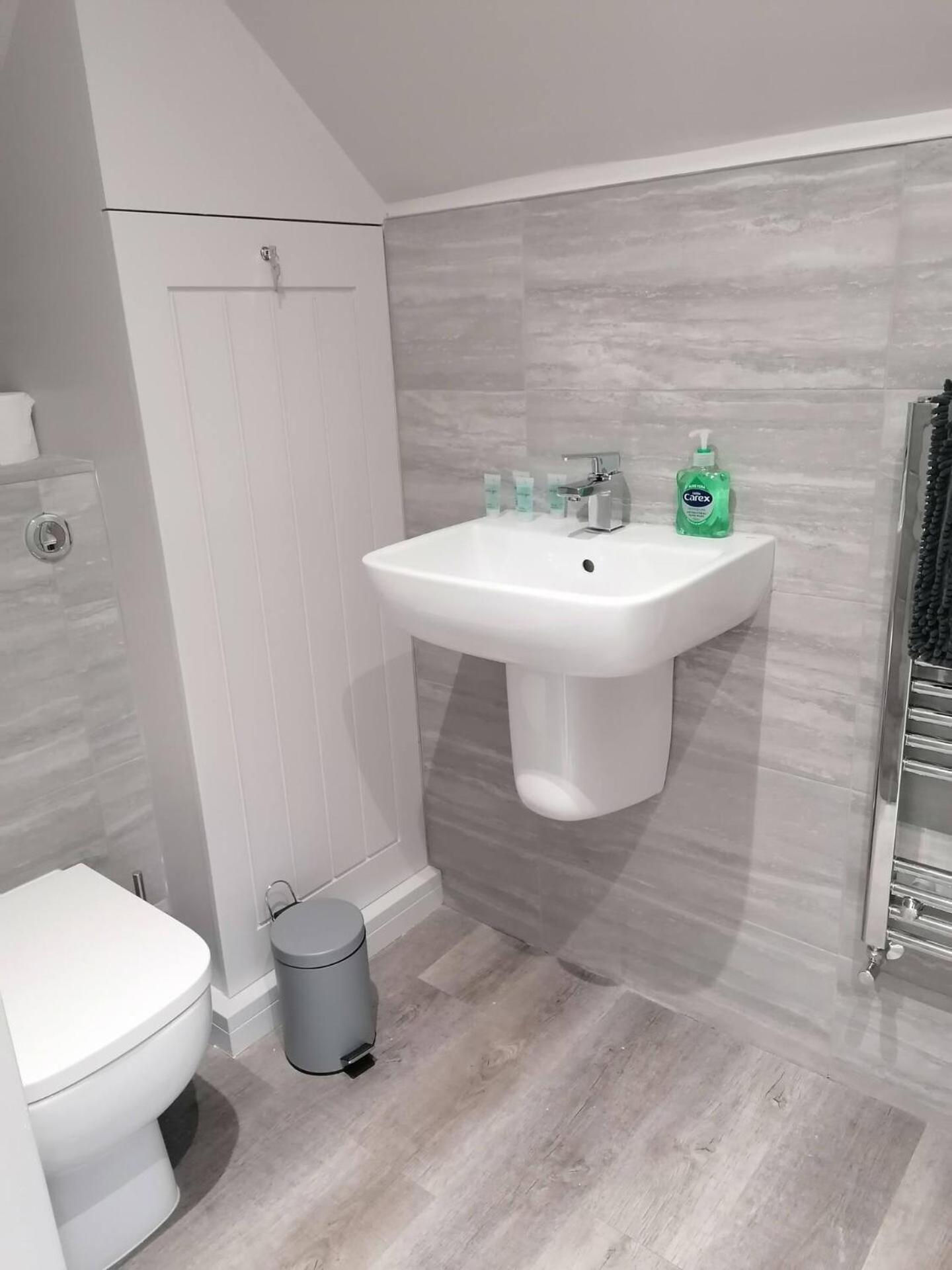 Newly Renovated 3 Bed 2 Bath Apartment & Parking Sheffield Luaran gambar