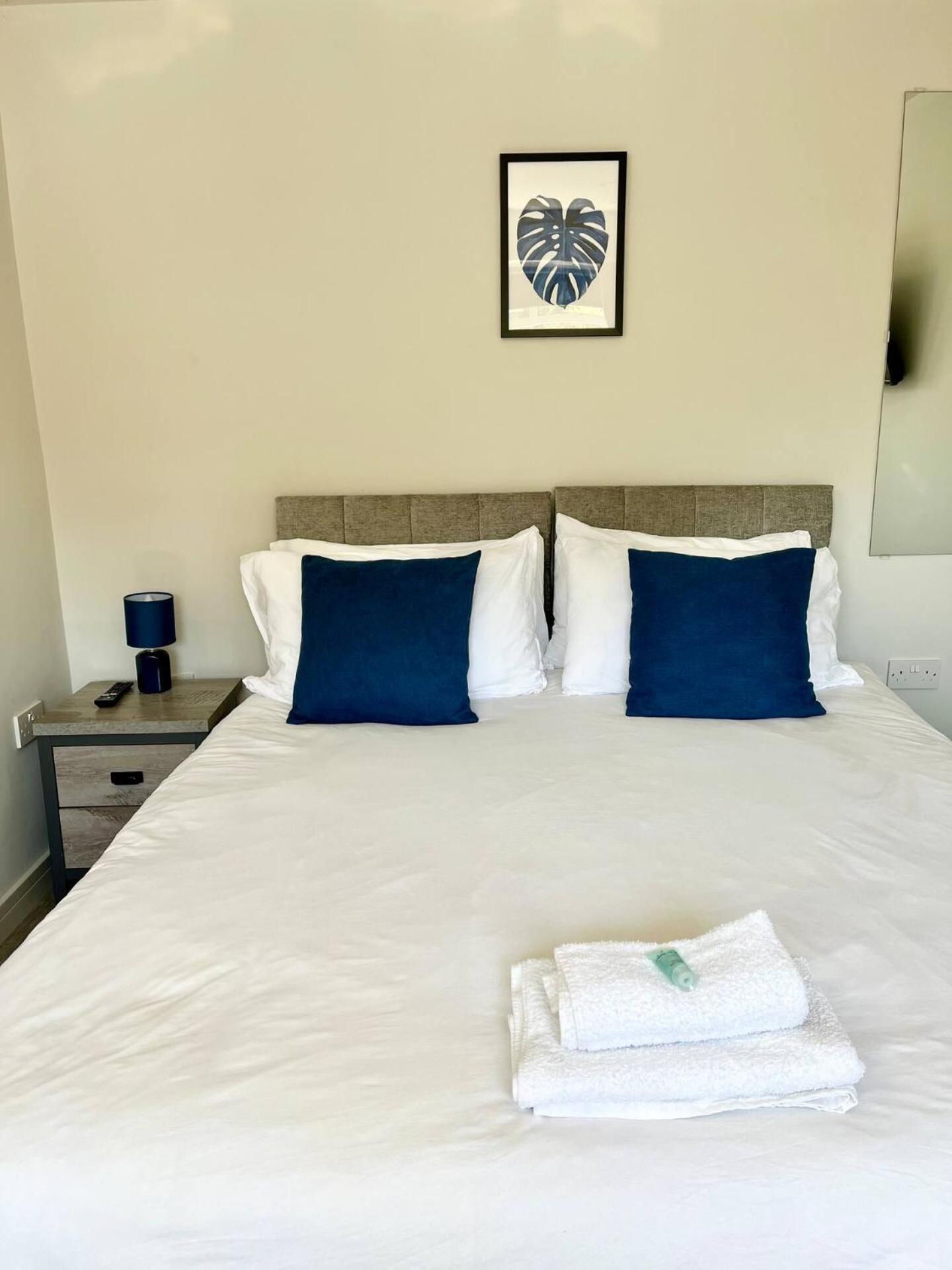 Newly Renovated 3 Bed 2 Bath Apartment & Parking Sheffield Luaran gambar