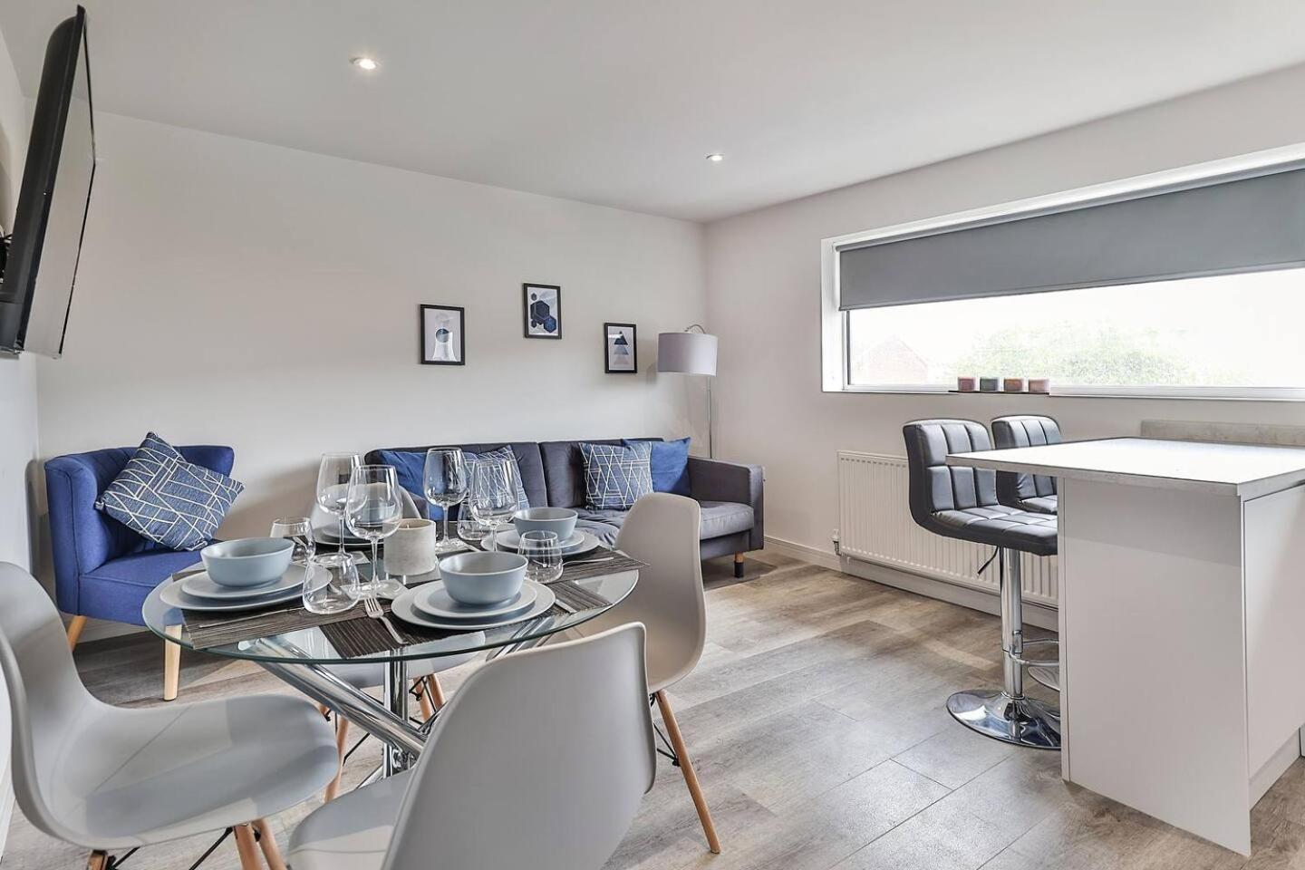 Newly Renovated 3 Bed 2 Bath Apartment & Parking Sheffield Luaran gambar